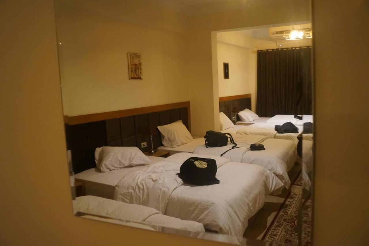 Draz Pyramids View Bed & Breakfast Kafret el-Gabal Esterno foto