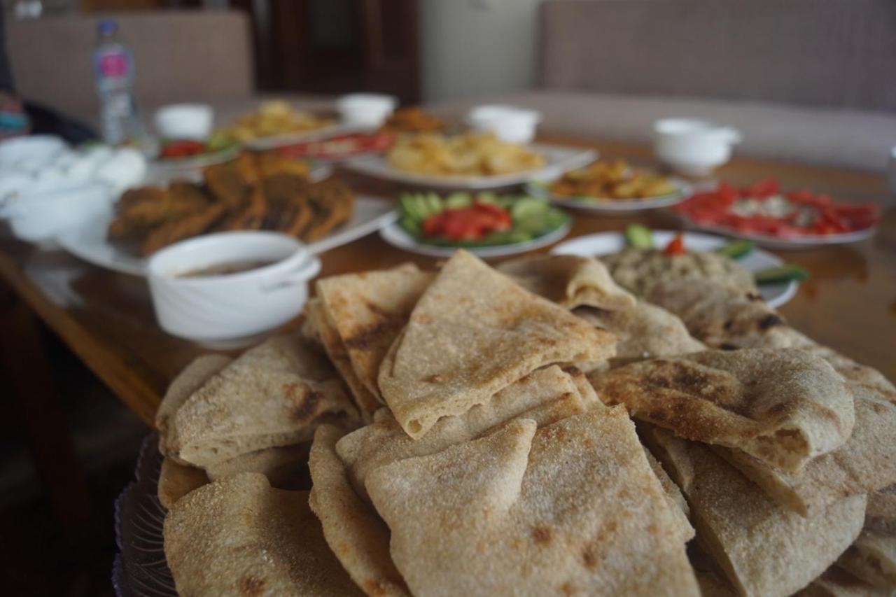 Draz Pyramids View Bed & Breakfast Kafret el-Gabal Esterno foto